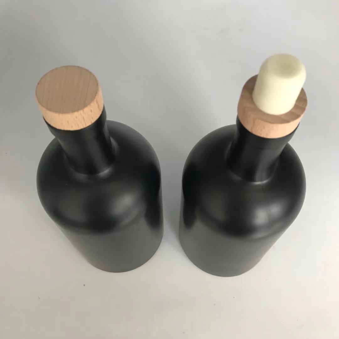 500ml round shape matte black glass wine bottles with cork lid OEM color and logo manufacturer glass bottle