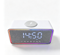 Jam Alarm Digital 4 in 1 5.4 Speaker Pengisi Daya Nirkabel Lampu RGB Speaker Desktop Kain 5W*2 Hadiah Promosi