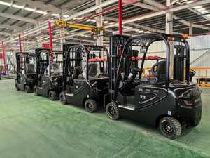 Tutto il terreno 2 ton 3 ton quattro ruote montacarga 4x4 carrello elevatore elettrico con caricabatteria - Product Image 5