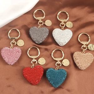 Accesorios <span class=keywords><strong>de</strong></span> llavero <span class=keywords><strong>de</strong></span> mujer con diamantes <span class=keywords><strong>de</strong></span> imitación Venta caliente llaveros para coches Venta al por mayor llavero Bling - Product Image 3