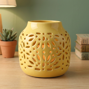 Lanterne décorative en céramique émaillée jaune à motif Love Style, découpée, pour la décoration intérieure par Chaman India - Product Image 2