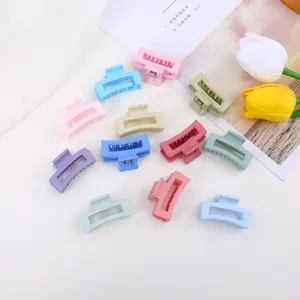 Wholesale Solid Color Straight Row Hairpins Plastic Material Cute Little Girl Headwear Classic Style Small Eight-claw Hairpins
