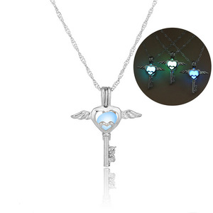 Collar luminoso G1345 con forma de corazón y piña, joyería para Halloween, Navidad, búho, unicornio, cabeza de Calavera, piedra que brilla en la oscuridad - Product Image 6
