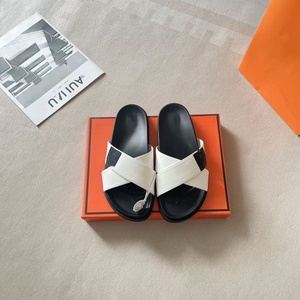 Nuovi Sandali Incrociati da <span class=keywords><strong>Donna</strong></span> di Marca Designer, Ciabatte di Lusso da Uomo Grandi, Antiscivolo, Comode per la Spiaggia, Adatte per l'Uso Esterno, Set per Coppie - Product Image 2