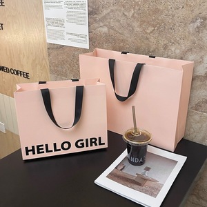 Bolsas de Regalo Cosméticas Personalizadas <span class=keywords><strong>al</strong></span> <span class=keywords><strong>por</strong></span> <span class=keywords><strong>Mayor</strong></span> Baratas de Fábrica China con Logotipo, Bolsa de Compras de Papel Duro para Navidad Personalizada - Product Image 4