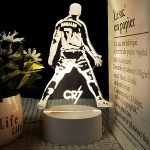 Lámpara de Noche 3D Serie Estrella de Fútbol - Ronaldo, Lámpara de Mesa LED con Control Remoto Táctil para Dormitorio - Product Image 1