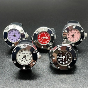 Relojes <span class=keywords><strong>de</strong></span> Anillo al por Mayor - Reloj <span class=keywords><strong>de</strong></span> Dedo Elástico <span class=keywords><strong>de</strong></span> Cuarzo Chapado en Oro y Plata para Reventa, Listo para Dropshipping - Product Image 4