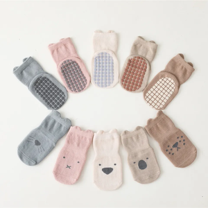 Calcetines de Bebé de Algodón Peinado Transpirables Antideslizantes con Agarres de Silicona y Suelas de Goma, Diseño Lindo de Fábrica - Product Image 6