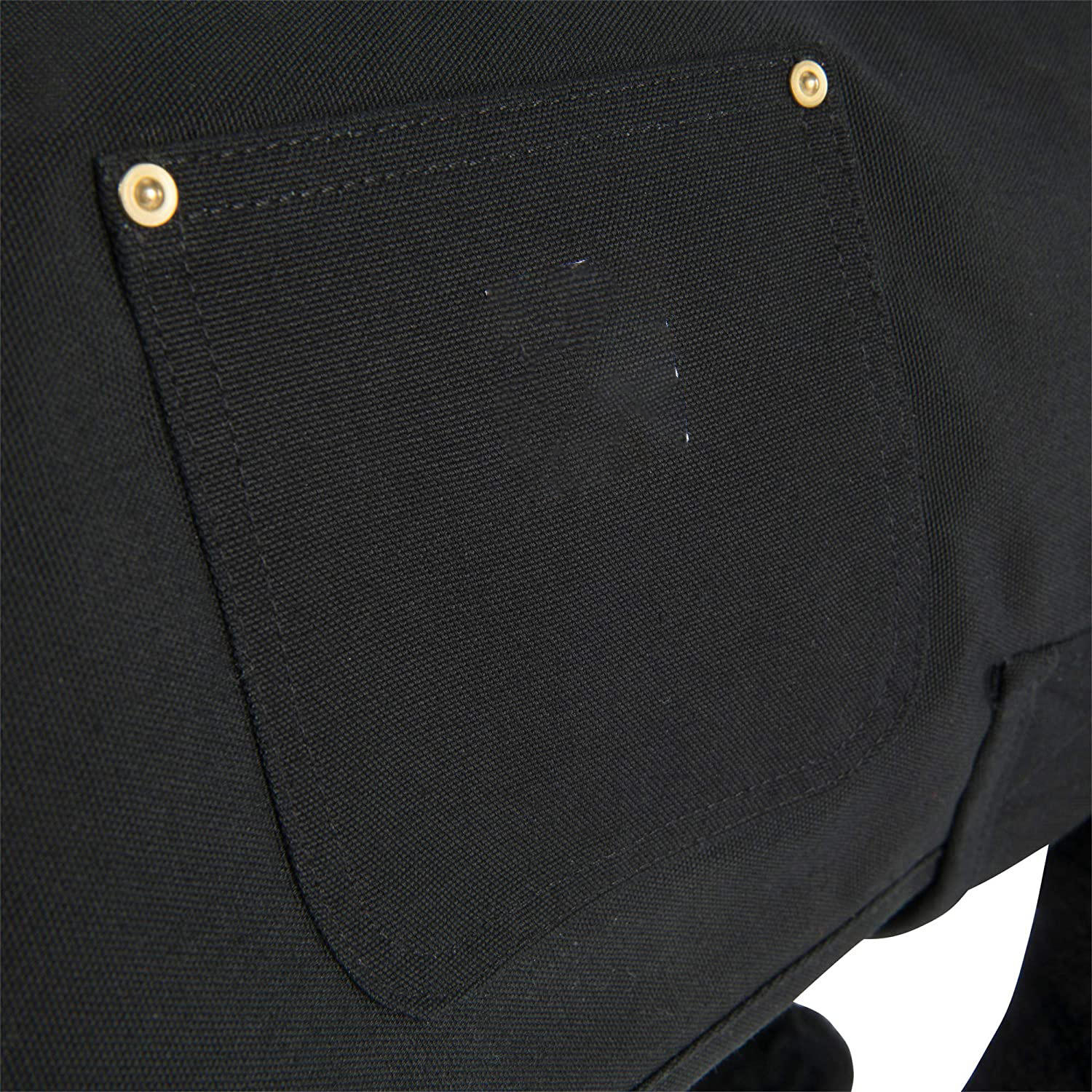 Toile noire matelassée