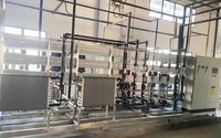 Installation de purification d'eau RO EDI montée sur châssis pour eau déionisée de haute pureté et applications de laboratoire