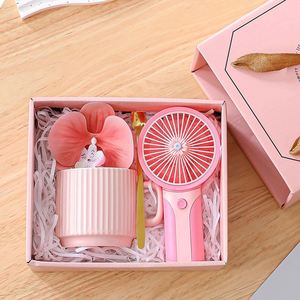 Coffret Cadeau de Noël Festif Personnalisable avec Logo, Tasse en Céramique Couleur Unie Style Chinois Ornée de Perles, Couvercle, Cuillère et Boîte, Artisanat du Verre de Guangdong - Product Image 4