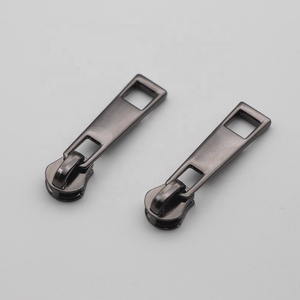Deslizador de Cremallera Metálico de Alta Calidad con Bloqueo Automático, Chapado en Aleación de Zinc, Sin Níquel, con Patrones de Estrella, Corazón y Mariposa, Logotipo Personalizado - Product Image 5