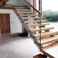 Escalier moderne en bois de noyer pliant avec rampe en verre pour villa - Escalier flottant et droit sur mesure