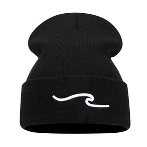 Gorro de Punto con Bordado 3D de Ondas para Mujer, Gorros Cálidos y Modernos para Otoño e Invierno, Versátiles para Exteriores - Product Image 1