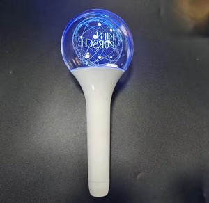 แท่งไฟ LED สำหรับคอนเสิร์ตและงานปาร์ตี้ ของขวัญแท่งไฟเชียร์สำหรับแฟนคลับ <span class=keywords><strong>KPOP</strong></span> ของตกแต่งงานปาร์ตี้เรืองแสงสำหรับแฟนคอนเสิร์ต - Product Image 4