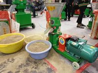 Nouvelle machine à granulés d'aliments pour animaux diesel/électrique, usage agricole, moulin à aliments pour poulets et bovins
