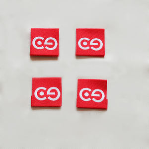 Étiquettes tissées damassées personnalisées haute densité pour vêtements, pliées, avec taille de col, nom de marque et logo, en coton - Product Image 4