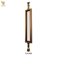 Balustrade en verre de main courante en laiton de luxe moderne pour escaliers, terrasse, extérieur, intérieur, sol de villa avec design décoratif élégant