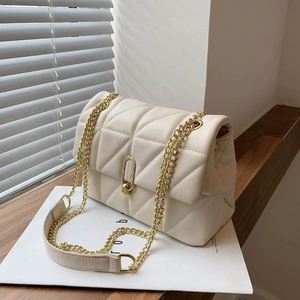 Sac à bandoulière matelassé populaire, sac à chaîne décontracté et tendance, sac pour femme à la mode, petit sac carré de style coréen - Product Image 3