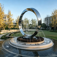Sculpture abstraite en acier inoxydable poli miroir sur mesure, décoration aquatique extérieure pour place commerciale