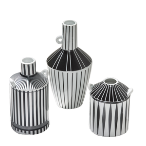 Vase à fleurs en céramique à rayures japonaises Appareil à fleurs hydroponique moderne pour la maison et le bureau pour les décorations de mariage - Product Image 1