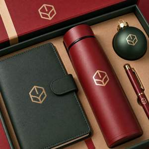 Ensemble cadeau personnalisé pour la fête de Noël, pour remercier les clients, avec bouteille, carnet en cuir, stylo, ornement et boîte de qualité supérieure - Product Image 4