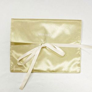 Sacs à enveloppes personnalisés, multi-packs, pochette à rabat en satin de soie pour les sacs de sport promotionnels et les cadeaux - Product Image 4