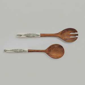 Cuchara para Servir de Madera Green Waves, Pintada a Mano, de Madera de Mango, para Ensaladas - Product Image 1
