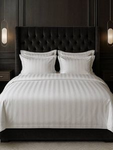 Parure de lit hôtel toutes saisons 300TC rayures blanches haute qualité 100% coton doux et respirant - Product Image 6