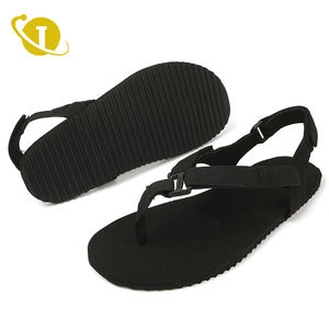 Vente en gros personnalisée en usine, sandales de marche et de randonnée pour adultes, sandales pieds nus avec sangle résistantes aux éraflures pour hommes - Product Image 1