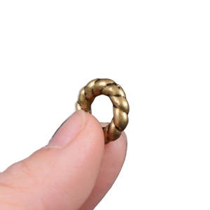 Cincin Rambut Plastik Laris untuk Kepang Dreadlock, Lubang Sekitar 8mm, Warna Emas, Tahan Lama, Multifungsi, Modis - Product Image 4
