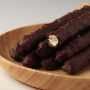 Bâtonnets de biscuits enrobés de chocolat Pop Rocks & Noix mélangées saveur fraise – Snacks de bureau pour influenceurs – Délices quotidiens amusants – Vente en gros - Product Image 4
