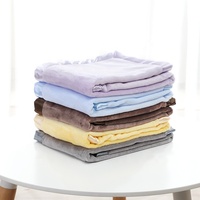 Couvertures de bébé tricotées en polaire de flanelle en satin super doux style uni pour nouveau-nés