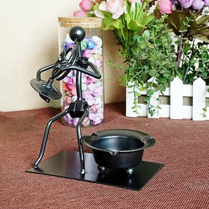 Cendriers musicaux Iron Man en noir, rangement et organisation à domicile, cendrier en métal créatif - Product Image 2