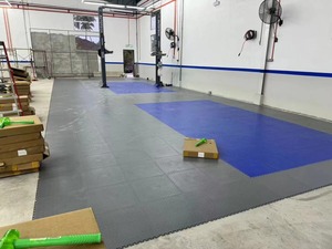 Dust Free PVC Interlock Production Flooring Seamless Design for Clean Manufacturing <b>Environments</b> Low Particle Emission - Product Image 5
