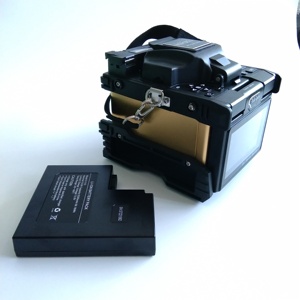WF680 Épisseuse par fusion haute vitesse à écran tactile pour l'installation et <span class=keywords><strong>la</strong></span> maintenance de réseaux FTTH (<span class=keywords><strong>Fibre</strong></span> to the Home) à prix usine compétitif - Product Image 4