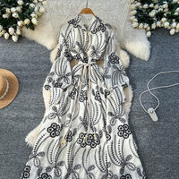 Robe longue décontractée pour femme WIWT, style bohème, broderie florale, manches longues, coupe trapèze, col montant, ceinture à nouer, idéale pour le quotidien et les vacances