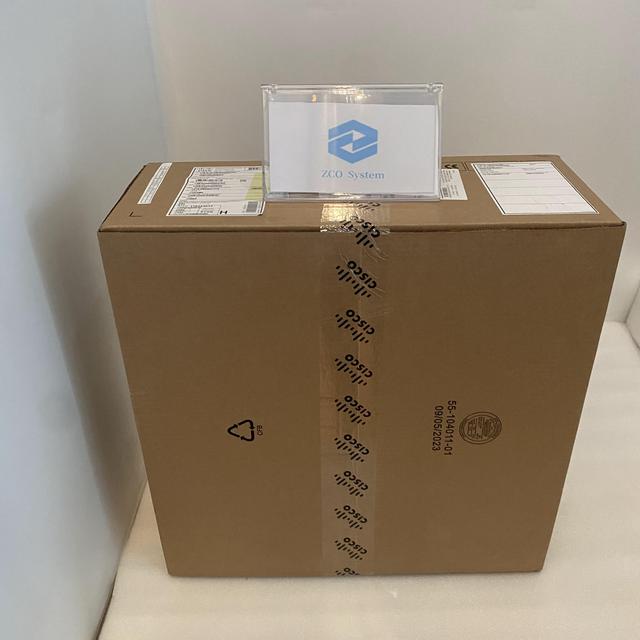 New Original CISCOS C9300-24S-E Catalyst 9300 Switch C9300-24S-E 24x1G SFP/Modular Uplinks/Network Essentials