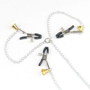 Pinza para pezones de tres cabezas con cadena, color plateado, para adultos, accesorio íntimo de coqueteo - Product Image 3