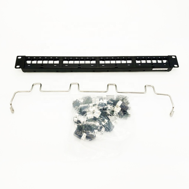 New Amp/commscope Type Utp Cat6 Patch Panel 24 Ports