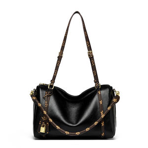 Sac à main portable et durable en PU pour femme, avec décoration en rivets, tendance. Sac à main luxueux de style Boston à motifs géométriques - Product Image 4