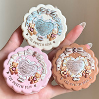 Flower Knows the Sweetie Bear Blusher, Polvo Mate con Relieve de Seda, Iluminador Natural, Fácil de Aplicar, 5g, Nuevos Tonos