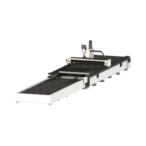 เครื่องตัดไฟเบอร์เลเซอร์แบบเปลี่ยนแท่นทำงานได้ รุ่น FM-3015GE พื้นที่ทำงาน 3000*1500 มม. สำหรับตัดเหล็กกล้าไร้สนิมและเหล็กกล้าคาร์บอน - Product Image 2