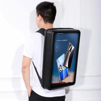 Mochila Porta-Pantalla LCD de 21.5 Pulgadas con Sistema Android, Señalización Digital, Cartel Publicitario Portátil para Exteriores