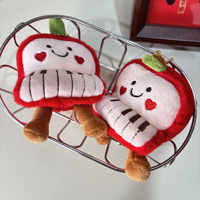 En gros, Breloque de sac en peluche motif pomme de dessin animé avec clavier, style Kawaii, poupée en peluche douce et adorable, porte-clés et pendentif pour sac à main et sac à dos