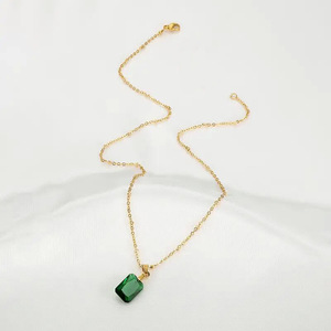 Collana con Ciondolo Rettangolare in Stile Francese Vintage Classico per Donne, Catena Minimalista con Motivi Geometrici - Product Image 4