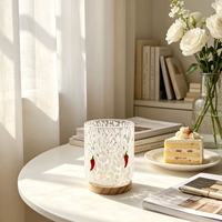 Jolie tasse à jus en verre moderne - Personnalisable, transparente, réutilisable, sans danger pour les aliments, compatible lave-vaisselle et micro-ondes, icône 3D, unisexe