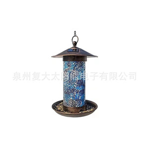 Mangeoire à oiseaux solaire en mosaïque avec éclairage LED, en métal, pour extérieur, avec contrôle de la lumière - Product Image 5