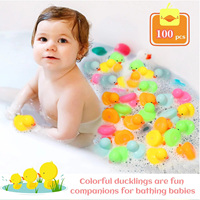 Venta al por mayor de fábrica: Patitos de goma multicolor, juguetes de pato de goma amarillo, juguetes de goma para bañera, patitos que chirrían y flotan, juguetes de baño para bebés.
