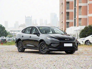 Nuova BYD Qin <span class=keywords><strong>L</strong></span> DM-<span class=keywords><strong>i</strong></span> Edizione Lusso 2026 - Berlina <span class=keywords><strong>a</strong></span> Nuova Energia con Guida Intelligente e Basso Consumo di Carburante - Product Image 2